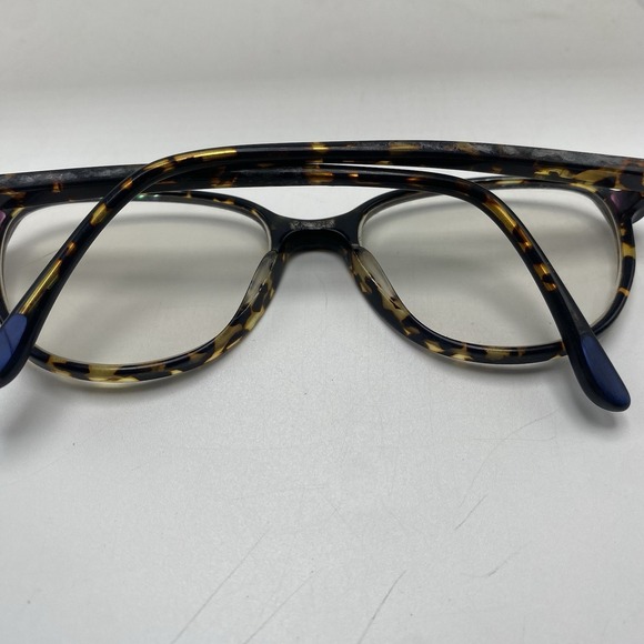 Elegant Tortoise and Blue Women's Sunglasses - Picture 11 of 16